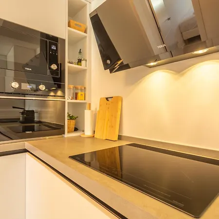 Gran Terraza Con Vistas, Piscina & Wifi - Aparcamiento Privado Apartment *