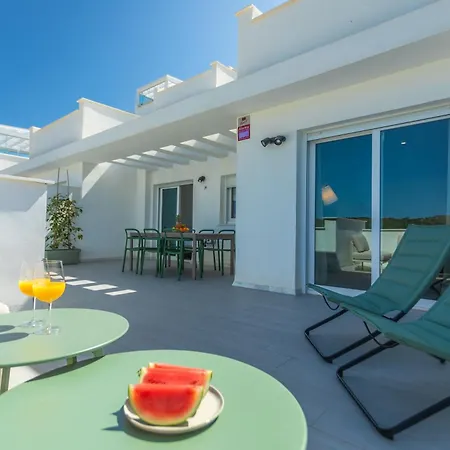 Gran Terraza Con Vistas, Piscina & Wifi - Aparcamiento Privado