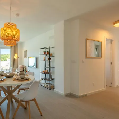 Gran Terraza Con Vistas, Piscina & Wifi - Aparcamiento Privado